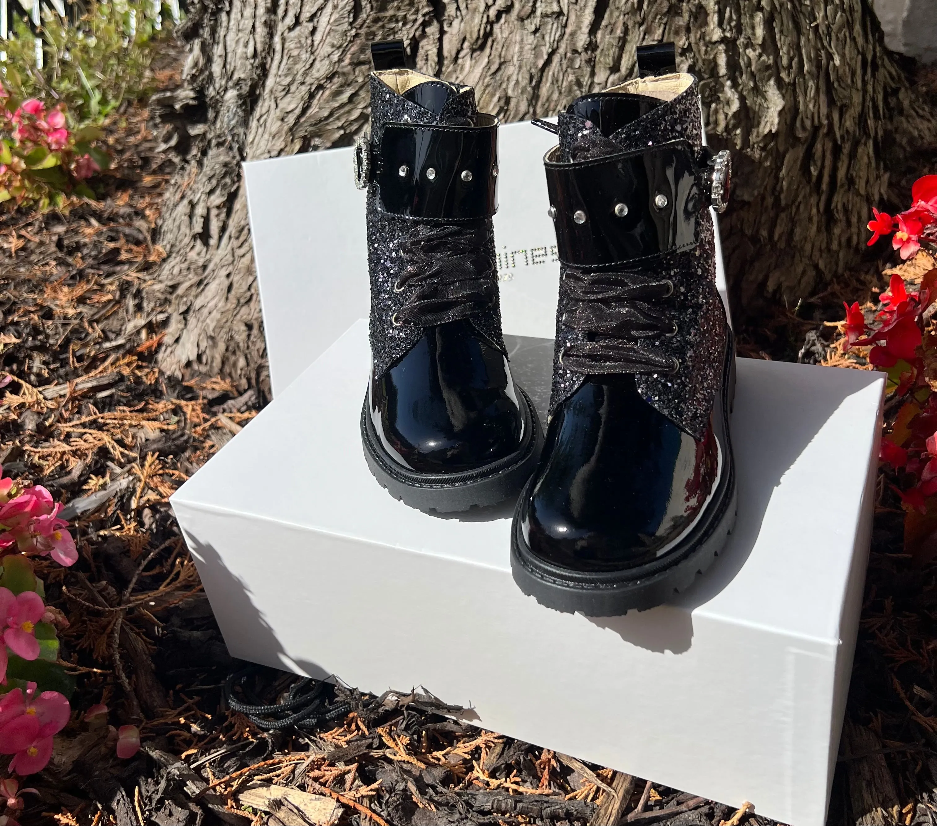 222700 Black Glitter Andanines Boot