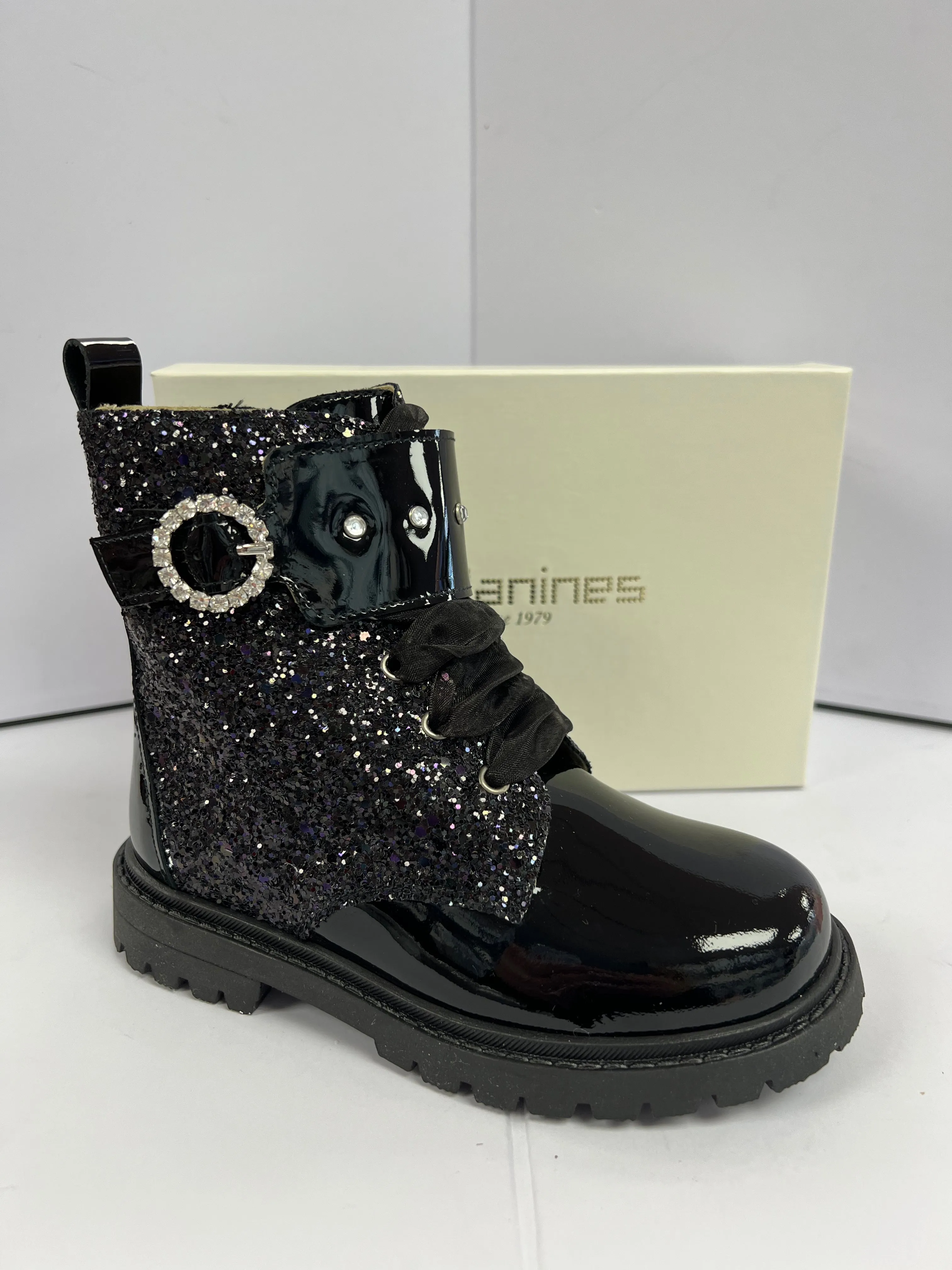 222700 Black Glitter Andanines Boot