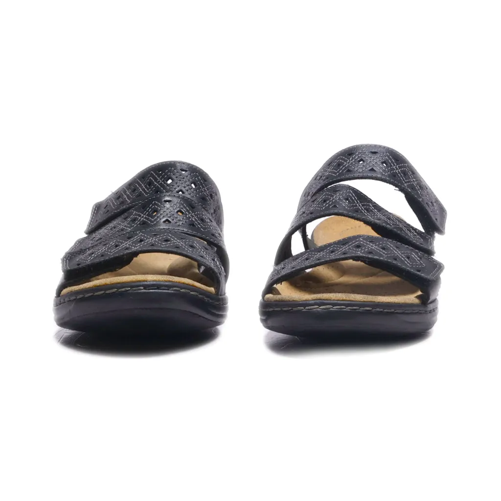 Clarks Flat Sandals Fabric Black Colour For Women