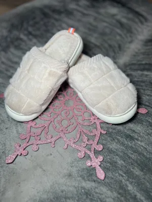 Ivory Bubble Brick Slippers