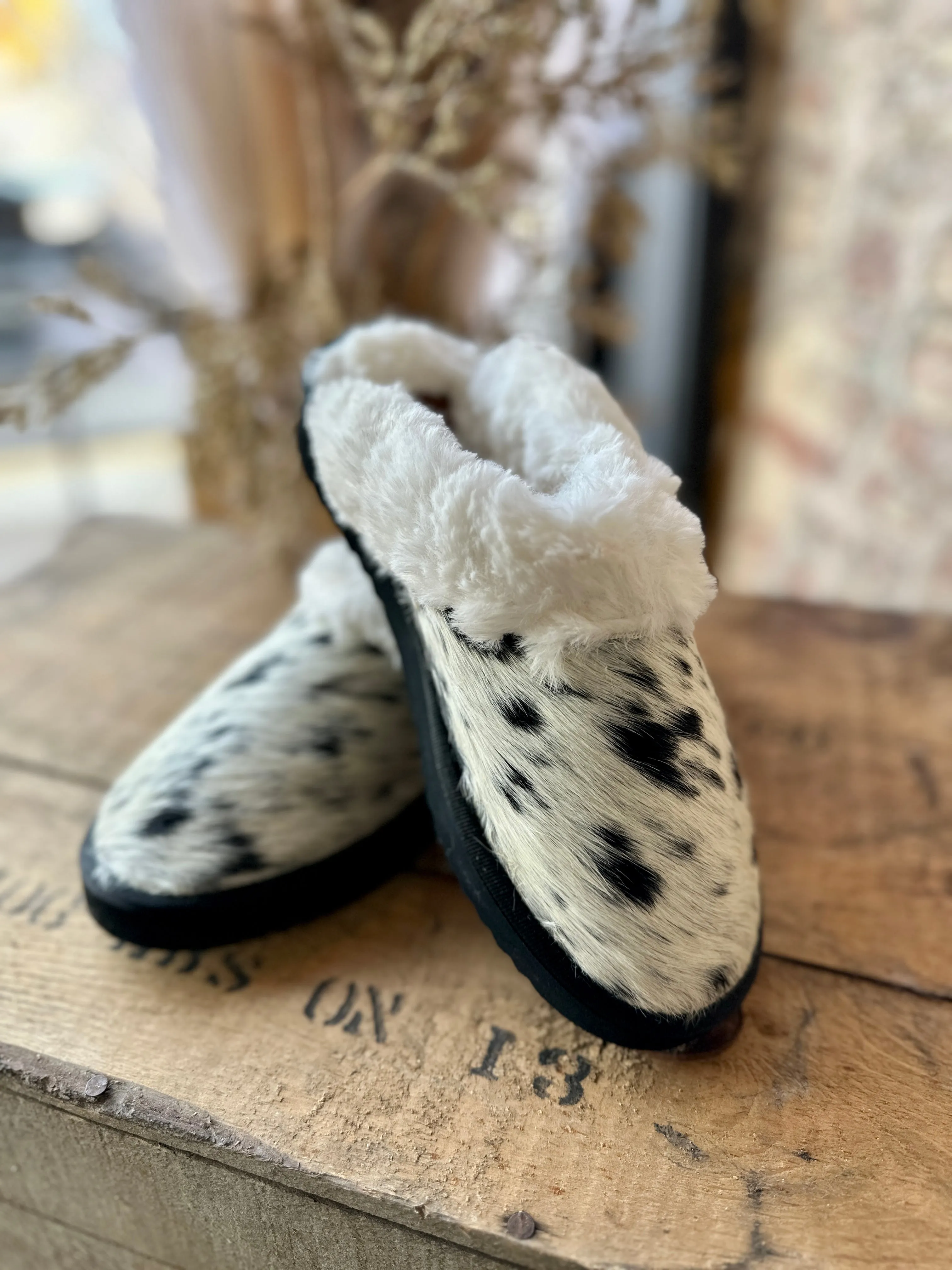 Ryggen Genuine Cowhide Slippers