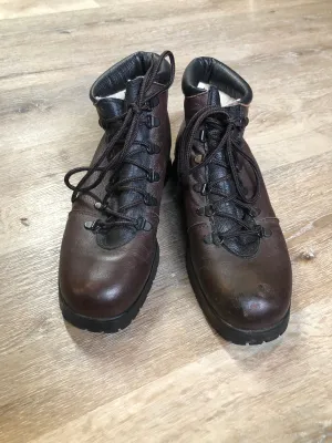 Vintage Maritime Shearling Hiking Boots, Made in Canada, US 9.5 womens/ EUR 41