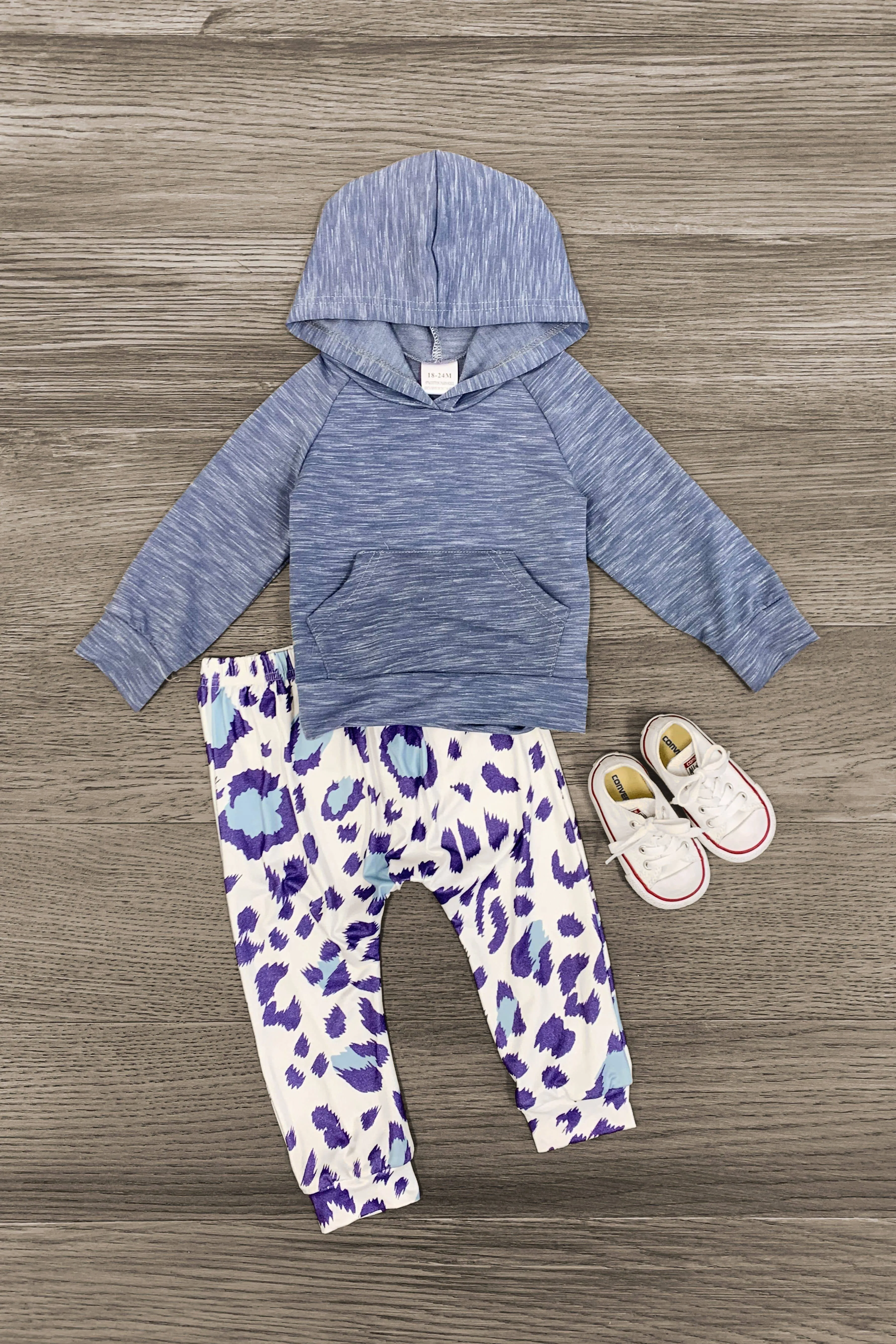 White & Purple Leopard Lounge Set